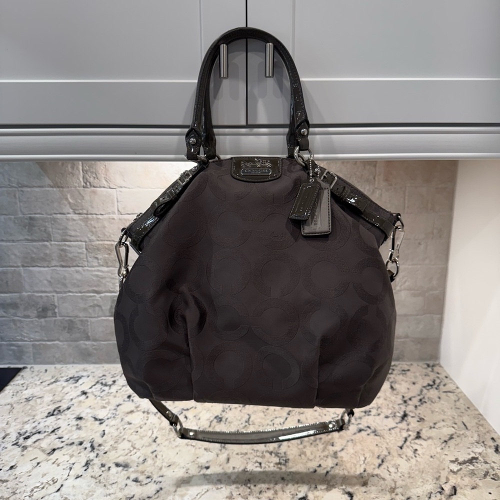 Coach EUC Madison Dark Gray & Olive Green Op Art Handbag